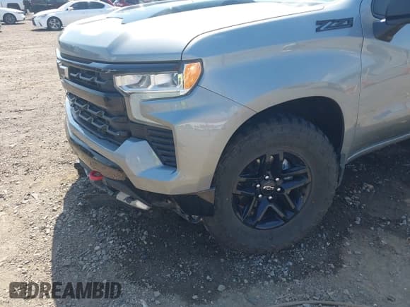 ✅ 2023 Chevrolet Silverado 1500 LT Trail Boss • VIN: 3GCPDFEK8PG150461 • Lot: 42816422. Wystawiony na IAAI z przebiegiem 50 988 mil. Bezpłatny archiwum sprzedaży aukcyjnych z USA i szczegółowy raport historii pojazdu na DreamBid. Zdjęcie 21.