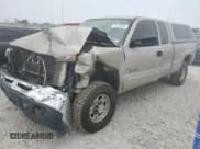 ✅ 2004 Chevrolet Silverado 2500HD LT • VIN: 1GCHK29194E131294 • Lot: 59079955. Wystawiony na Copart z przebiegiem 281 136 mil. Bezpłatny archiwum sprzedaży aukcyjnych z USA i szczegółowy raport historii pojazdu na DreamBid. Zdjęcie 1.