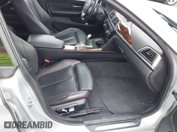 ✅ 2018 BMW 4 Series 430i xDrive • VIN: WBA4J3C52JBG91061 • Lot: 42383770. Listed on IAAI with 143,292 mi. Free auction sales archive from the USA and detailed vehicle history report at DreamBid. Image 5.