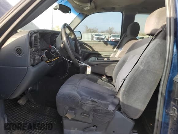 ✅ 2001 Chevrolet Silverado 1500 LS • VIN: 2GCEK19T811364868 • Лот: 77814224. Опубликован ранее на Copart с пробегом Не указан. Бесплатный доступ к архиву аукционных продаж из США и подробный отчёт об истории автомобиля на DreamBid. Изображение 7.