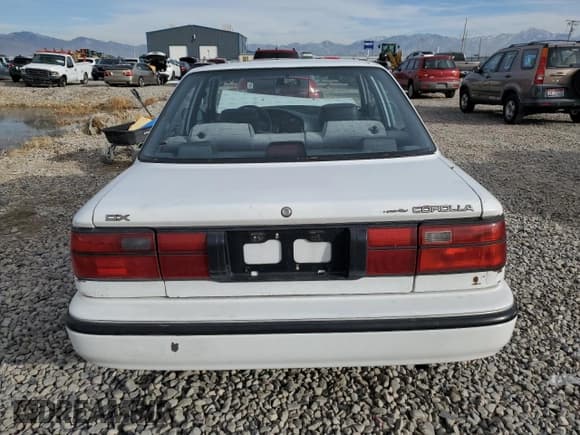 ✅ 1991 Toyota Corolla • VIN: 1NXAE94A7MZ170847 • Lot: 82136244. Wystawiony na Copart z przebiegiem 194 069 mil. Bezpłatny archiwum sprzedaży aukcyjnych z USA i szczegółowy raport historii pojazdu na DreamBid. Zdjęcie 6.