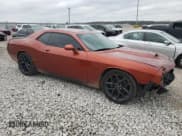 ✅ 2021 Dodge Challenger R/T • VIN: 2C3CDZBT7MH680613 • Lot: 48864744. Wystawiony na Copart z przebiegiem 27 300 mil. Bezpłatny archiwum sprzedaży aukcyjnych z USA i szczegółowy raport historii pojazdu na DreamBid. Zdjęcie 4.
