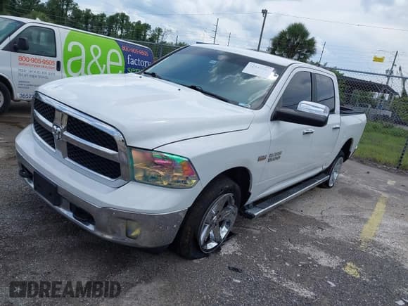 ✅ 2018 Ram 1500 Big Horn • VIN: 1C6RR7LT6JS331464 • Lot: 42357063. Wystawiony na IAAI z przebiegiem 206 907 mil. Bezpłatny archiwum sprzedaży aukcyjnych z USA i szczegółowy raport historii pojazdu na DreamBid. Zdjęcie 2.