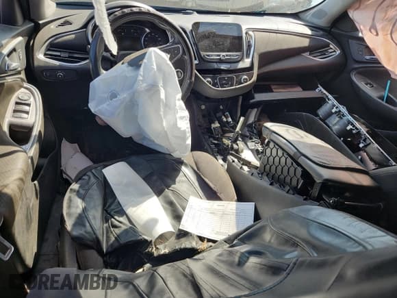 ✅ 2018 Chevrolet Malibu LT • VIN: 1G1ZD5ST8JF211695 • Lot: 84916645. Listed on Copart with Not provided. Free auction sales archive from the USA and detailed vehicle history report at DreamBid. Image 8.