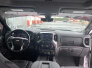 ✅ 2021 Chevrolet Silverado 1500 LTZ • VIN: 1GCUYGET6MZ232691 • Lot: 42588905. Wystawiony na Copart z przebiegiem 67 138 mil. Bezpłatny archiwum sprzedaży aukcyjnych z USA i szczegółowy raport historii pojazdu na DreamBid. Zdjęcie 9.