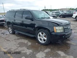 ✅ 2007 Chevrolet Suburban LT • VIN: 1GNFC16097R179358 • Lot: 42104937. Listed on IAAI with Not provided. Free auction sales archive from the USA and detailed vehicle history report at DreamBid. Image 1.