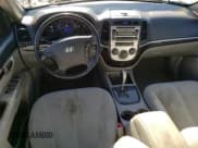 ✅ 2008 Hyundai Santa Fe SE • VIN: 5NMSH13EX8H152930 • Lot: 79689054. Listed on Copart with 284,450 mi. Free auction sales archive from the USA and detailed vehicle history report at DreamBid. Image 8.