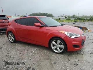 ✅ 2015 Hyundai Veloster • VIN: KMHTC6AD7FU234206 • Lot: 73251384. Wystawiony na Copart z przebiegiem 122 100 mil. Bezpłatny archiwum sprzedaży aukcyjnych z USA i szczegółowy raport historii pojazdu na DreamBid. Zdjęcie 4.
