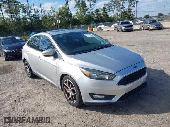 ✅ 2018 Ford Focus SEL • VIN: 1FADP3H27JL275424 • Лот: 43579099. Опубликован ранее на IAAI с пробегом 108 286 миль. Бесплатный доступ к архиву аукционных продаж из США и подробный отчёт об истории автомобиля на DreamBid. Изображение 1.
