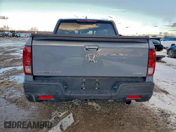 ✅ 2022 Honda Ridgeline Black Edition • VIN: 5FPYK3F80NB503443 • Lot: 95434165. Wystawiony na Copart z przebiegiem 62 809 mil. Bezpłatny archiwum sprzedaży aukcyjnych z USA i szczegółowy raport historii pojazdu na DreamBid. Zdjęcie 6.
