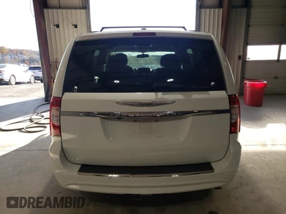✅ 2014 Chrysler Town & Country Touring • VIN: 2C4RC1BG7ER398416 • Лот: 90815495. Опубликован ранее на Copart с пробегом 102 139 миль. Бесплатный доступ к архиву аукционных продаж из США и подробный отчёт об истории автомобиля на DreamBid. Изображение 6.