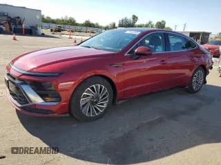 ✅ 2025 Hyundai Sonata Limited • VIN: KMHL54JJ9SA115671 • Лот: 70452355. Опубликован ранее на Copart с пробегом 2 275 миль. Бесплатный доступ к архиву аукционных продаж из США и подробный отчёт об истории автомобиля на DreamBid. Изображение 1.