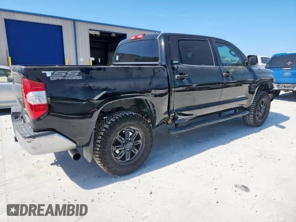 ✅ 2014 Toyota Tundra SR5 • VIN: 5TFDM5F12EX055728 • Lot: 66374775. Listed on Copart with 150,808 mi. Free auction sales archive from the USA and detailed vehicle history report at DreamBid. Image 3.