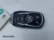 ✅ 2019 Buick Enclave Premium • VIN: 5GAEVBKW3KJ301350 • Лот: 42252387. Опубликован ранее на IAAI с пробегом 114 938 миль. Бесплатный доступ к архиву аукционных продаж из США и подробный отчёт об истории автомобиля на DreamBid. Изображение 11.