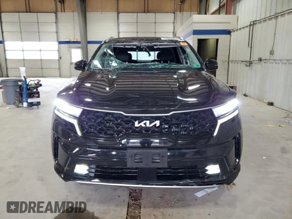 ✅ 2023 Kia Sorento EX • VIN: KNDRHDLGXP5163946 • Lot: 71805935. Wystawiony na Copart z przebiegiem 42 041 mil. Bezpłatny archiwum sprzedaży aukcyjnych z USA i szczegółowy raport historii pojazdu na DreamBid. Zdjęcie 5.