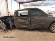 ✅ 2024 Ram 1500 Tradesman • VIN: 1C6RRFGG6RN189831 • Lot: 41663235. Wystawiony na IAAI z przebiegiem 8 690 mil. Bezpłatny archiwum sprzedaży aukcyjnych z USA i szczegółowy raport historii pojazdu na DreamBid. Zdjęcie 13.