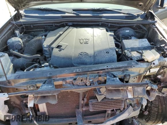 ✅ 2015 Toyota Tacoma • VIN: 3TMLU4EN3FM200857 • Lot: 53662445. Listed on Copart with 99,782 mi. Free auction sales archive from the USA and detailed vehicle history report at DreamBid. Image 11.