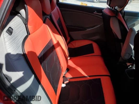 ✅ 2015 Hyundai Accent GS • VIN: KMHCT5AE9FU220889 • Лот: 76415644. Опубликован ранее на Copart с пробегом 84 295 миль. Бесплатный доступ к архиву аукционных продаж из США и подробный отчёт об истории автомобиля на DreamBid. Изображение 10.