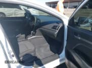 ✅ 2018 Hyundai Elantra SEL • VIN: 5NPD84LF5JH274784 • Лот: 43486118. Опубликован ранее на IAAI с пробегом 91 446 миль. Бесплатный доступ к архиву аукционных продаж из США и подробный отчёт об истории автомобиля на DreamBid. Изображение 5.