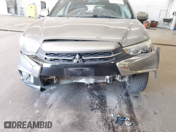 2018 Mitsubishi Outlander SE с VIN JA4AR3AW7JZ035379, выставлен на аукционе IAAI как лот 42238989 с пробегом 82 898 миль миль и . История ставок и продаж доступна на DreamBid. Изображение 6.