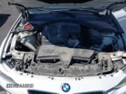 ✅ 2016 BMW 3 Series 320i • VIN: WBA8E1G53GNT35582 • Lot: 43359201. Wystawiony na IAAI z przebiegiem 91 126 mil. Bezpłatny archiwum sprzedaży aukcyjnych z USA i szczegółowy raport historii pojazdu na DreamBid. Zdjęcie 10.