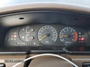 ✅ 1994 Nissan Maxima GXE • VIN: JN1HJ01F3RT244047 • Lot: 80753325. Wystawiony na Copart z przebiegiem 121 399 mil. Bezpłatny archiwum sprzedaży aukcyjnych z USA i szczegółowy raport historii pojazdu na DreamBid. Zdjęcie 9.