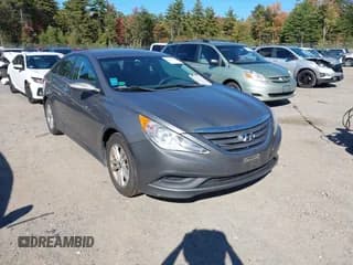 ✅ 2014 Hyundai Sonata GLS • VIN: 5NPEB4AC8EH931131 • Lot: 43351823. Listed on IAAI with 137,599 mi. Free auction sales archive from the USA and detailed vehicle history report at DreamBid. Image 1.