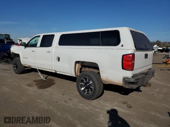 ✅ 2015 Chevrolet Silverado 2500HD LT • VIN: 1GC1KVEG1FF116153 • Лот: 92665855. Опубликован ранее на Copart с пробегом Не указан. Бесплатный доступ к архиву аукционных продаж из США и подробный отчёт об истории автомобиля на DreamBid. Изображение 2.