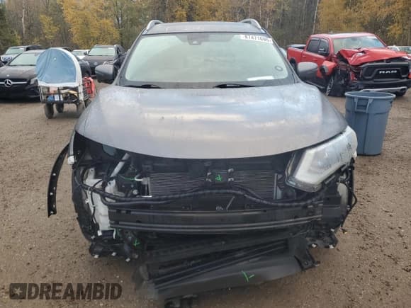 ✅ 2019 Nissan Rogue S • VIN: 5N1AT2MV1KC775532 • Lot: 87471695. Wystawiony na Copart z przebiegiem 234 524 mil. Bezpłatny archiwum sprzedaży aukcyjnych z USA i szczegółowy raport historii pojazdu na DreamBid. Zdjęcie 5.