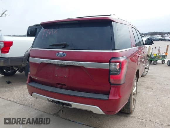✅ 2018 Ford Expedition Platinum • VIN: 1FMJU1LTXJEA15495 • Lot: 41373116. Listed on IAAI with 150,385 mi. Free auction sales archive from the USA and detailed vehicle history report at DreamBid. Image 16.