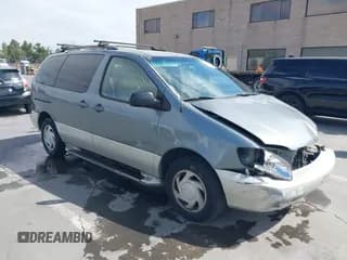 ✅ 1998 Toyota Sienna LE • VIN: 4T3ZF13C8WU033706 • Lot: 42471688. Listed on IAAI with 187,774 mi. Free auction sales archive from the USA and detailed vehicle history report at DreamBid. Image 1.