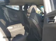 ✅ 2016 Hyundai Veloster • VIN: KMHTC6AD1GU270295 • Lot: 76470894. Wystawiony na Copart z przebiegiem 129 276 mil. Bezpłatny archiwum sprzedaży aukcyjnych z USA i szczegółowy raport historii pojazdu na DreamBid. Zdjęcie 10.