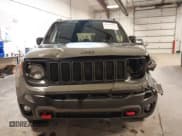 ✅ 2022 Jeep Renegade Trailhawk • VIN: ZACNJDC14NPN47737 • Lot: 43747324. Listed on IAAI with 60,251 mi. Free auction sales archive from the USA and detailed vehicle history report at DreamBid. Image 13.