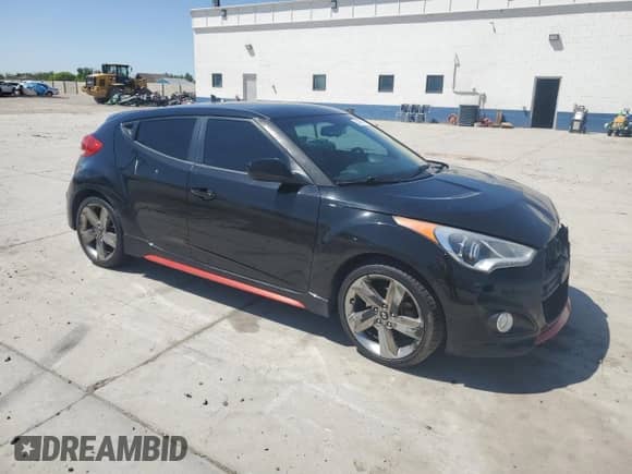 2015 Hyundai Veloster Turbo R-Spec with VIN KMHTC6AE0FU236310, listed as a Copart auction lot 58290675 with 97,216 mi miles and Salvage title. Bid and sale history available at DreamBid. Image 4.