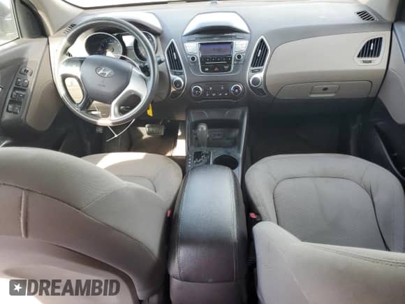 2013 Hyundai Tucson GL z VIN KM8JT3AB5DU654984, wystawiony jako Copart lot #72258644 z przebiegiem 123 394 mil mil oraz Szkoda całkowita • Salvage title. Historia ofert i sprzedaży dostępna na DreamBid. Obrazek 8.