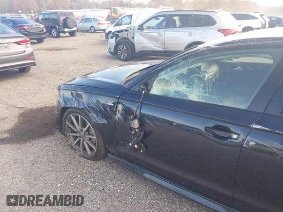 ✅ 2018 Audi A6 Premium • VIN: WAUF8AFC8JN103985 • Lot: 43502932. Listed on IAAI with 57,222 mi. Free auction sales archive from the USA and detailed vehicle history report at DreamBid. Image 6.