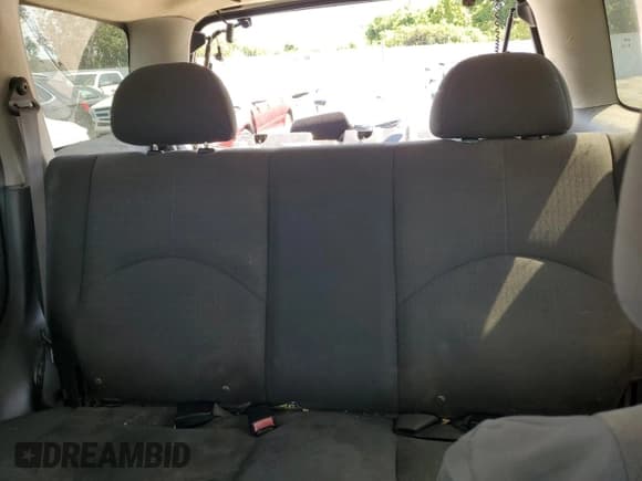 ✅ 2004 Mazda Tribute DX • VIN: 4F2YZ02B74KM13874 • Лот: 65422864. Опубликован ранее на Copart с пробегом 288 215 миль. Бесплатный доступ к архиву аукционных продаж из США и подробный отчёт об истории автомобиля на DreamBid. Изображение 10.