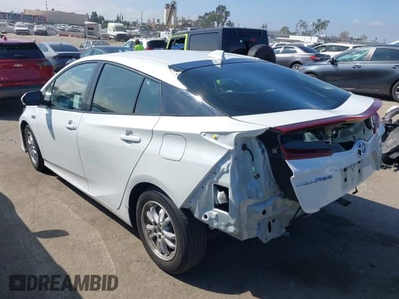 ✅ 2022 Toyota Prius LE • VIN: JTDKAMFP0N3228619 • Лот: 43339281. Опубликован ранее на IAAI с пробегом 73 095 миль. Бесплатный доступ к архиву аукционных продаж из США и подробный отчёт об истории автомобиля на DreamBid. Изображение 3.