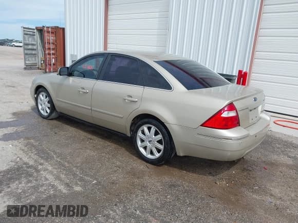 ✅ 2005 Ford Five Hundred Limited • VIN: 1FAHP251X5G191149 • Лот: 42276681. Опубликован ранее на IAAI с пробегом 138 585 миль. Бесплатный доступ к архиву аукционных продаж из США и подробный отчёт об истории автомобиля на DreamBid. Изображение 3.