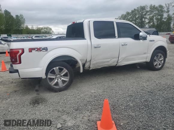✅ 2015 Ford F-150 XLT • VIN: 1FTEW1EGXFFC24320 • Lot: 54869665. Listed on Copart with 131,373 mi. Free auction sales archive from the USA and detailed vehicle history report at DreamBid. Image 3.