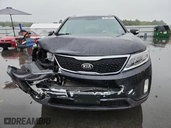 ✅ 2014 Kia Sorento LX • VIN: 5XYKTCA62EG506385 • Lot: 82148675. Wystawiony na Copart z przebiegiem 144 288 mil. Bezpłatny archiwum sprzedaży aukcyjnych z USA i szczegółowy raport historii pojazdu na DreamBid. Zdjęcie 5.