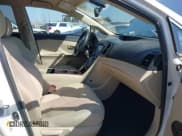 ✅ 2013 Toyota Venza LE • VIN: 4T3ZA3BB8DU075874 • Lot: 43558054. Listed on IAAI with 187,901 mi. Free auction sales archive from the USA and detailed vehicle history report at DreamBid. Image 5.