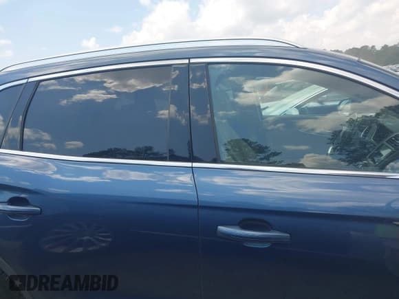 ✅ 2019 Lincoln Nautilus Select • VIN: 2LMPJ6K92KBL53139 • Lot: 43111063. Listed on IAAI with 99,151 mi. Free auction sales archive from the USA and detailed vehicle history report at DreamBid. Image 13.