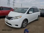 ✅ 2014 Toyota Sienna LE AAS • VIN: 5TDKK3DC6ES419869 • Lot: 86279295. Wystawiony na Copart z przebiegiem 86 406 mil. Bezpłatny archiwum sprzedaży aukcyjnych z USA i szczegółowy raport historii pojazdu na DreamBid. Zdjęcie 1.
