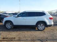 ✅ 2019 Volkswagen Atlas SE • VIN: 1V2UR2CA2KC526301 • Lot: 42107033. Listed on IAAI with 92,089 mi. Free auction sales archive from the USA and detailed vehicle history report at DreamBid. Image 14.