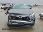 ✅ 2020 Toyota Highlander LE • VIN: 5TDBZRBH6LS507752 • Lot: 94034965. Wystawiony na Copart z przebiegiem 106 063 mil. Bezpłatny archiwum sprzedaży aukcyjnych z USA i szczegółowy raport historii pojazdu na DreamBid. Zdjęcie 5.