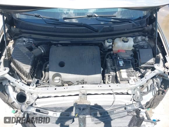 ✅ 2018 Chevrolet Traverse LT Cloth • VIN: 1GNERGKWXJJ266604 • Lot: 42862735. Wystawiony na IAAI z przebiegiem 21 815 mil. Bezpłatny archiwum sprzedaży aukcyjnych z USA i szczegółowy raport historii pojazdu na DreamBid. Zdjęcie 10.