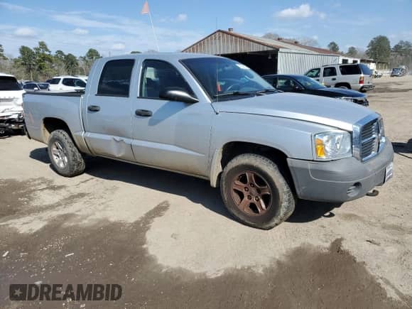 2007 Dodge Dakota ST z VIN 1D7HW28P17S184237, wystawiony jako Copart lot #43230605 z przebiegiem 151 993 mil mil oraz Czysty tytuł • Clean title. Historia ofert i sprzedaży dostępna na DreamBid. Obrazek 4.