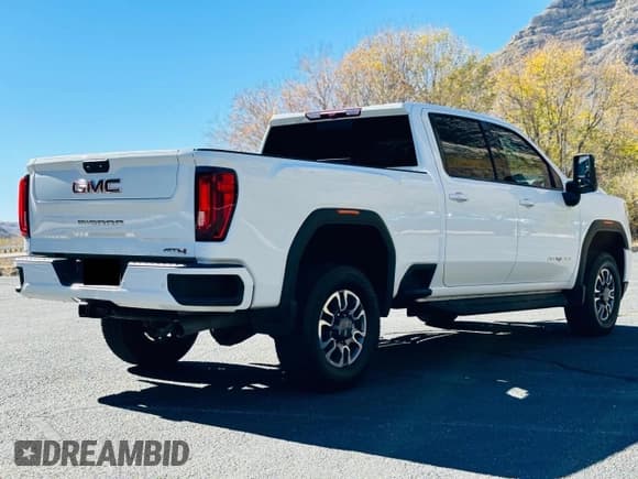 ✅ 2022 GMC Sierra 3500 • VIN: 1GT49VE77NF244999 • Лот: 80063814. Опубликован ранее на Copart с пробегом 18 519 миль. Бесплатный доступ к архиву аукционных продаж из США и подробный отчёт об истории автомобиля на DreamBid. Изображение 4.
