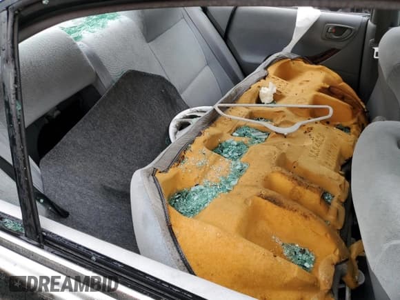 ✅ 2000 Mitsubishi Galant ES • VIN: 4A3AA46G7YE136036 • Lot: 81486885. Wystawiony na Copart z przebiegiem Nie podano. Bezpłatny archiwum sprzedaży aukcyjnych z USA i szczegółowy raport historii pojazdu na DreamBid. Zdjęcie 10.